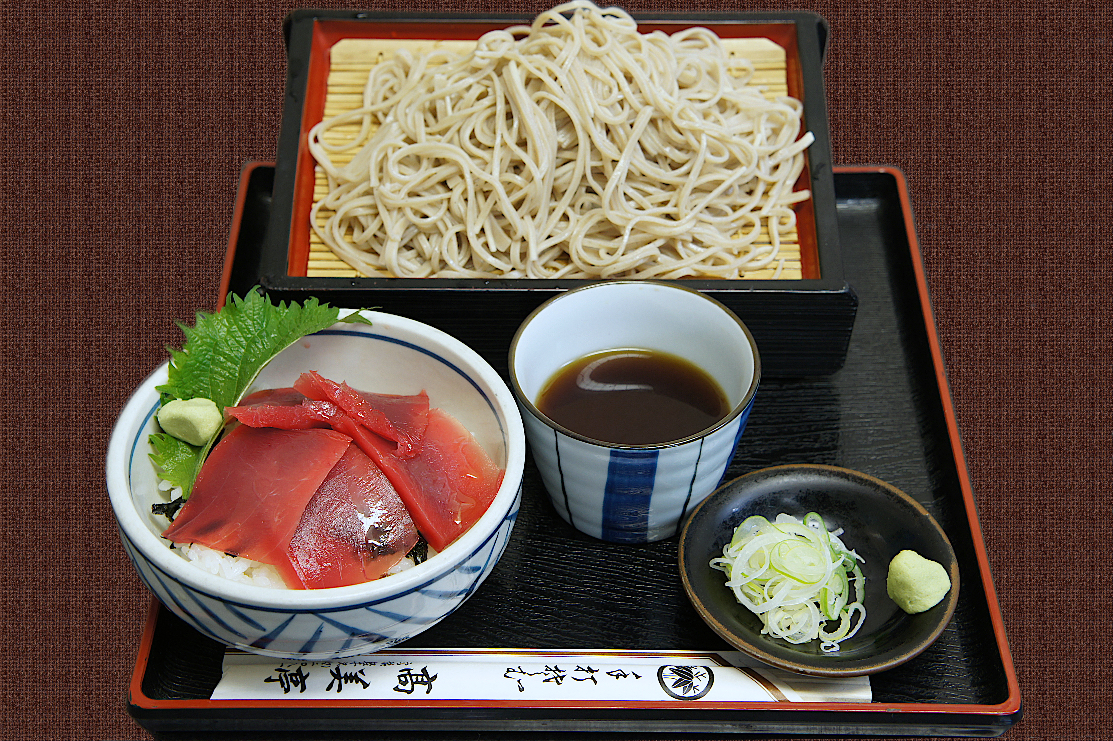 まぐろ丼セット